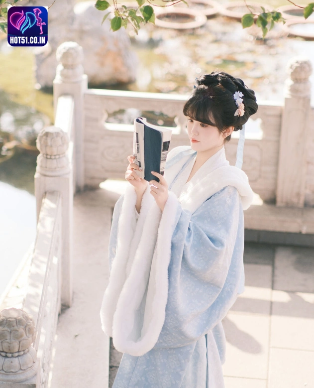 Cao Mei Xi Mi Lu,Hot51live