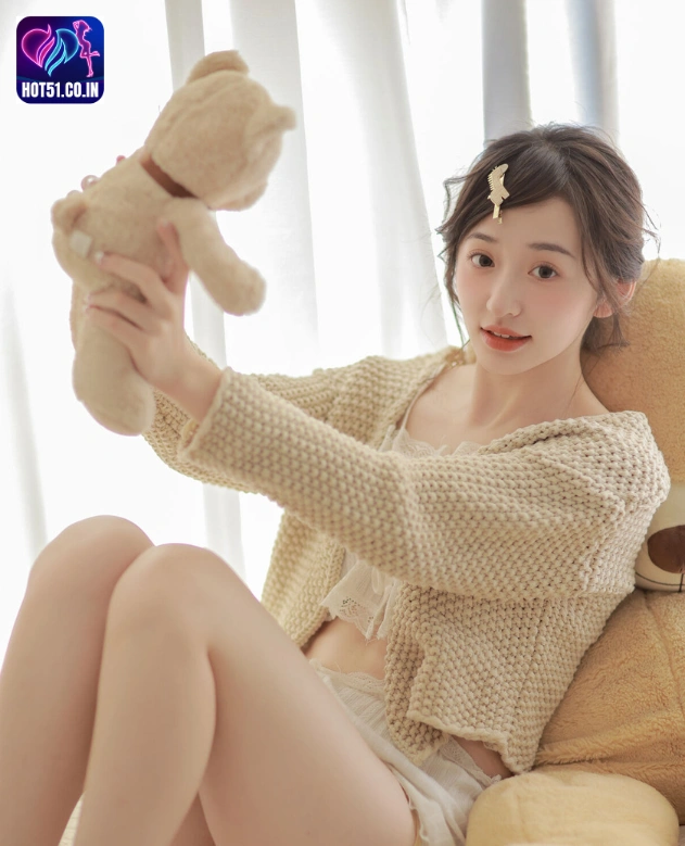 Beautiful Licaicain di Hot51 A Detailed Review 3 - Hot51 Licaicain,Hot51live