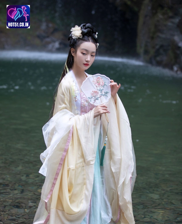 Ling Zi Xi-Hot51live