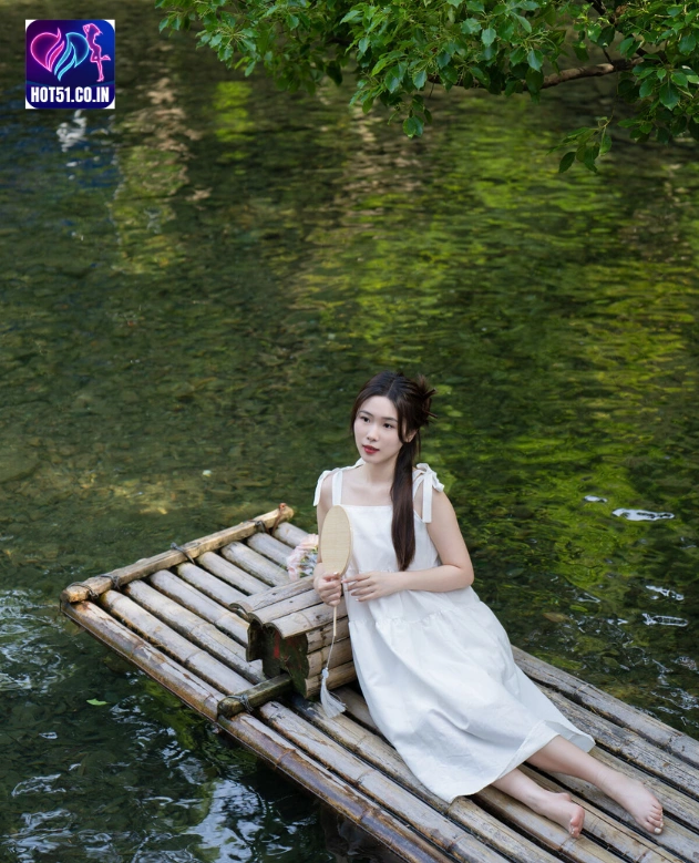 Discover the Charm of Beautiful Tian Hui di Hot51 5 - Hot51 Tian Hui-Hot51live