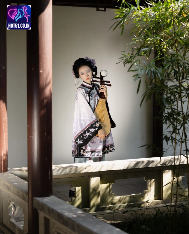 Fang Ci Yan-Hot51live