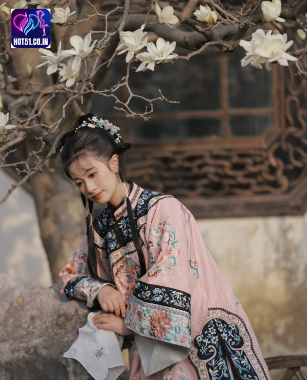 Yan Xiao Qi-Hot51live