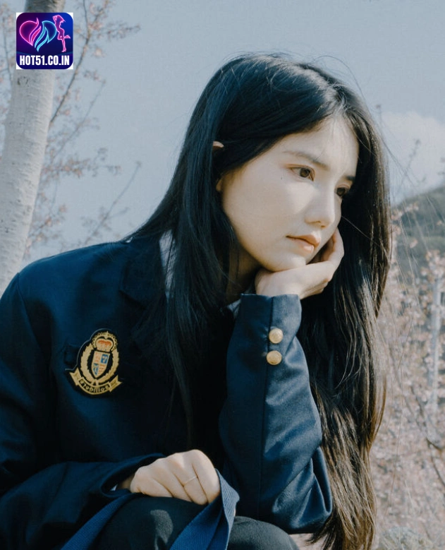 Yan Shi Yi-Hot51live