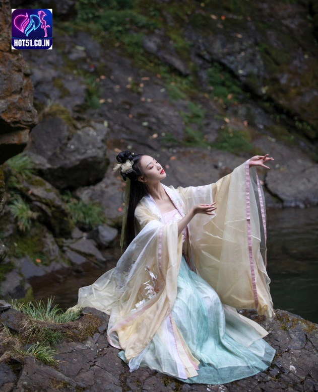 Ling Zi Xi-Hot51live