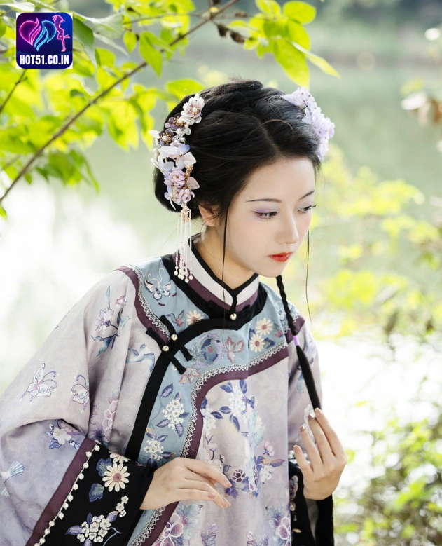 Fang Ci Yan-Hot51live