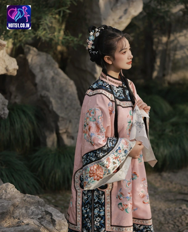 Yan Xiao Qi-Hot51live